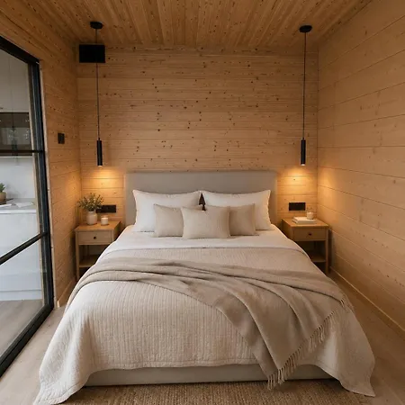 Arctic Forest Hideaway With Private Sauna